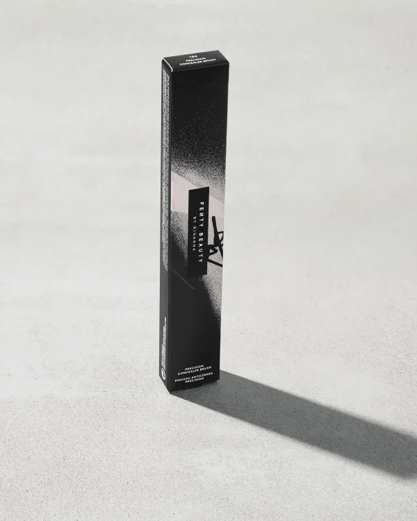 Precision Concealer Brush 180 - Image 5