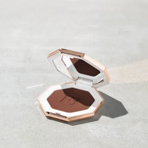 Sun Stalk’r Instant Warmth Bronzer — Mocha Mami