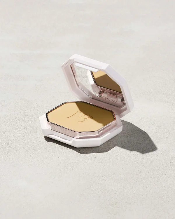 Pro Filt’r Soft Matte Powder Foundation — #145