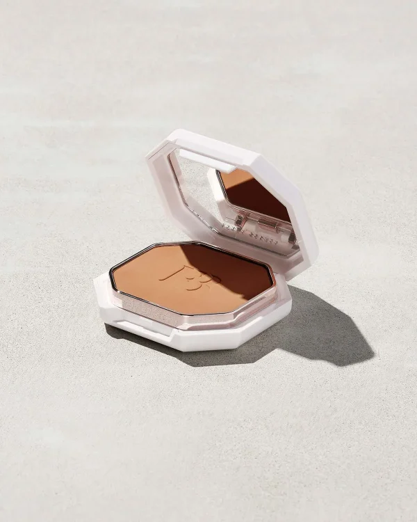 Pro Filt’r Soft Matte Powder Foundation — #300