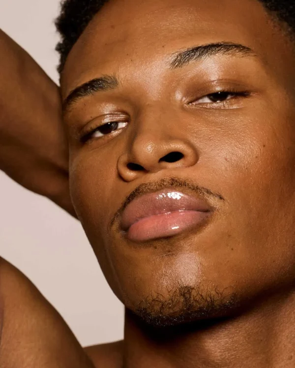Gloss Bomb Universal Lip Luminizer — Fenty Glow - Image 2