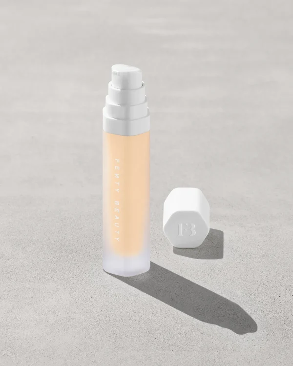 Soft’lit Naturally Luminous Longwear Foundation — 140