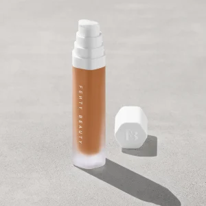 Soft’lit Naturally Luminous Longwear Foundation — 370