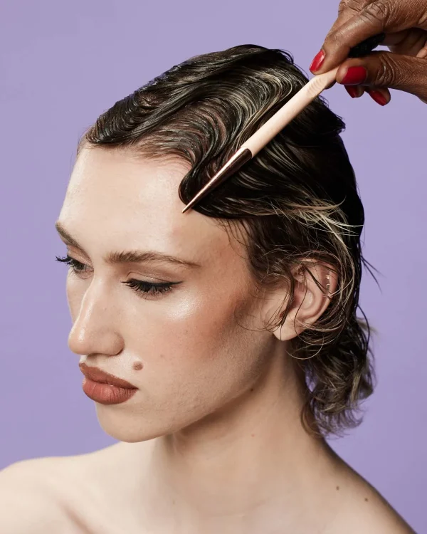 The Side Stick 3-in-1 Edge Styling Tool - Image 7