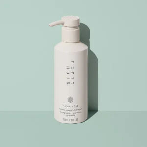The Rich One Moisture Repair Shampoo